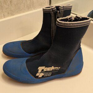 Techni Pro Neoprene Boots 3mm Women's size 7 Wetsuit Shoes